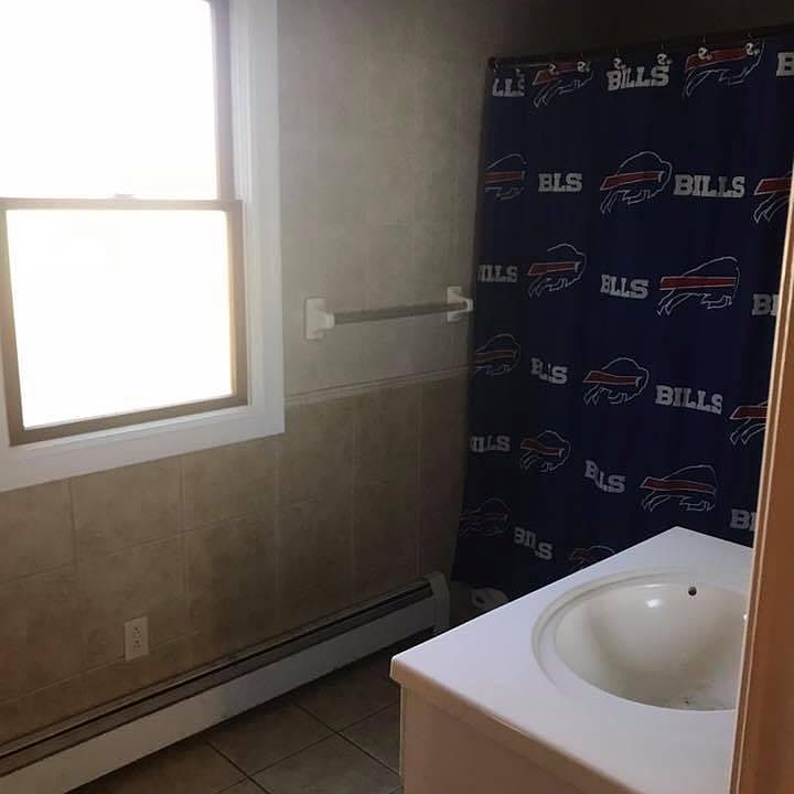 2nd image of 13148 Main St APT 5