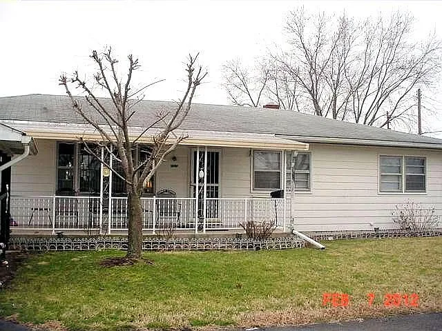201 Gilbert Dr photo 1