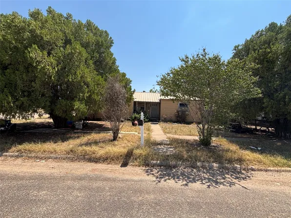 649 NW Avenue F, Hamlin, TX 79520