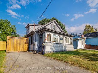 66 Chapel St N, Thorold, ON L2V2E6