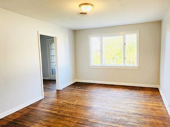 2nd image of 325 Breckenridge St #2