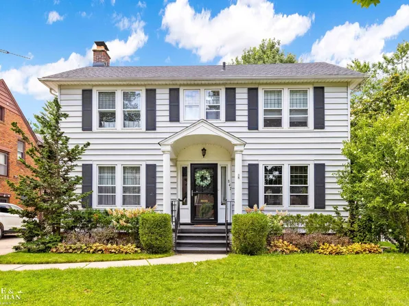 847 Lincoln Rd, Grosse Pointe, MI 48230