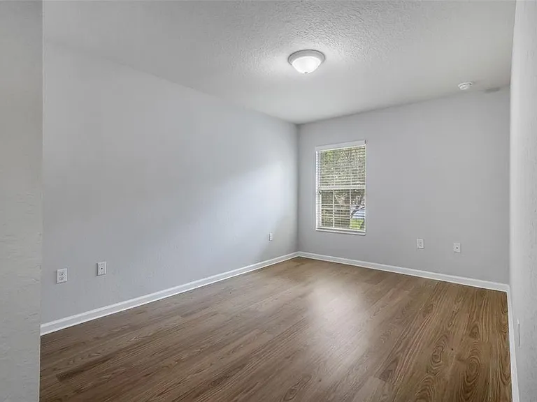 12702 Salomon Cove Dr — Photo 27