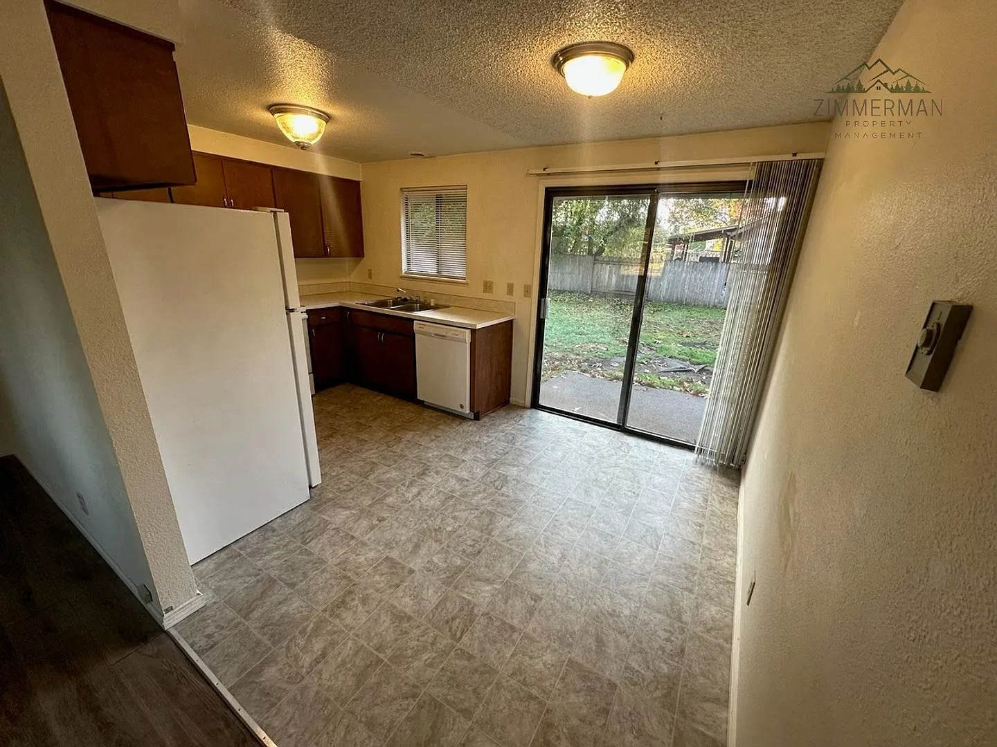4030 & 4040 Jessen Drive — Photo 3