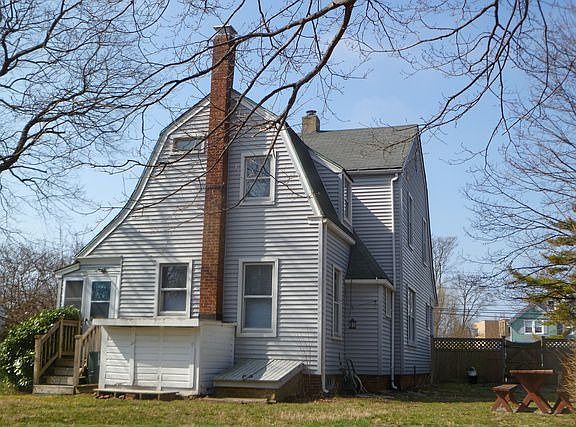 2nd image of 187 Greene Ave