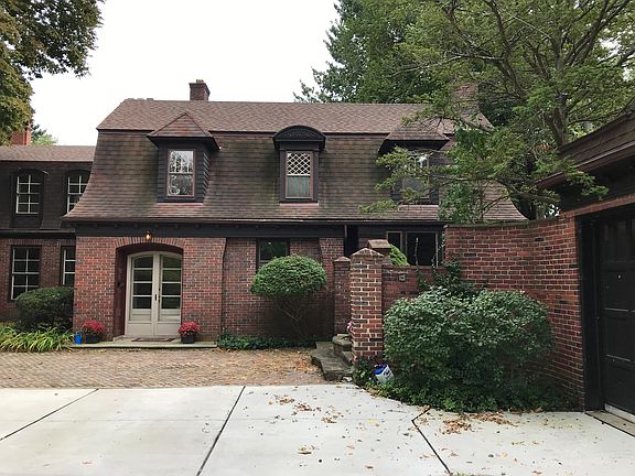 3rd image of 7 Woodland Pl