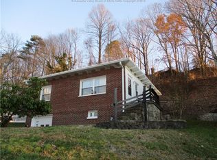 1578 Clark Rd, Charleston, WV 25314