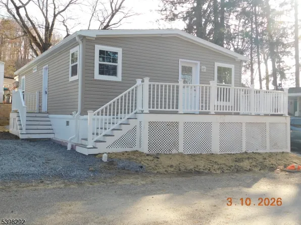 9 Front Street, Oxford Twp., NJ 07863