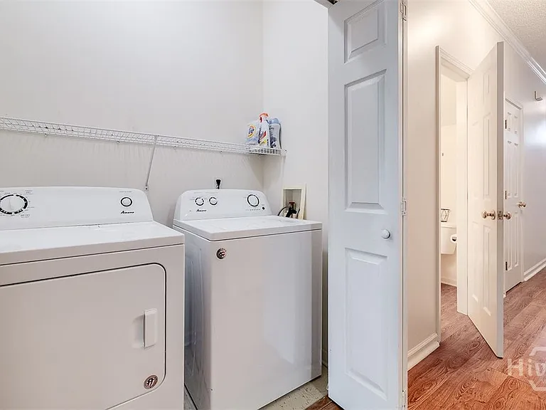 400 Tibet Ave #5 — Photo 13