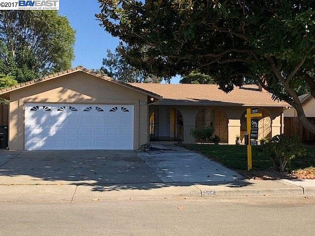 1st image of 2554 Cherrywood Dr