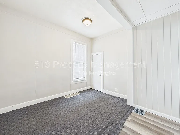 1222 S 40th St — Photo 21