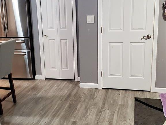3rd image of 2966 Denver Dr