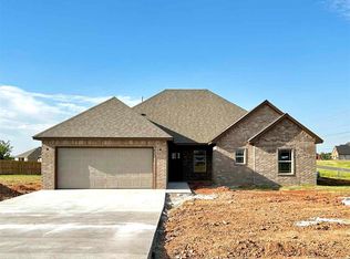 13596 NE Lafayette Dr, Elgin, OK 73538