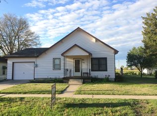702 Southern Ave, Agra, KS 67621