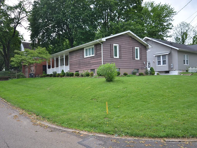 646 Morningview Ave — Photo 5