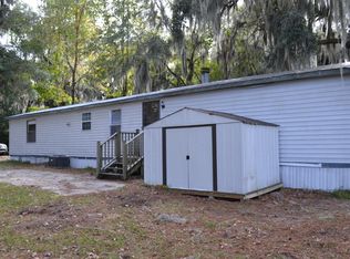 236 Winoca Dr, Midway, GA 31320