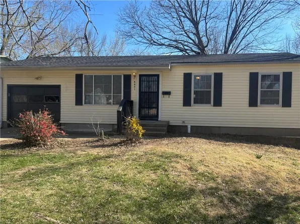 8601 E 92nd Pl, Kansas City, MO 64138