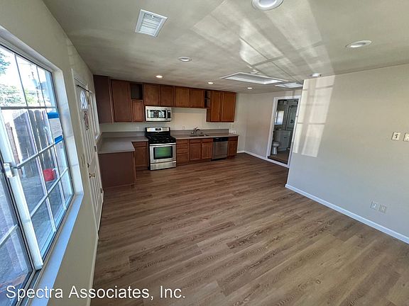 3rd image of 8959 Hillrose St