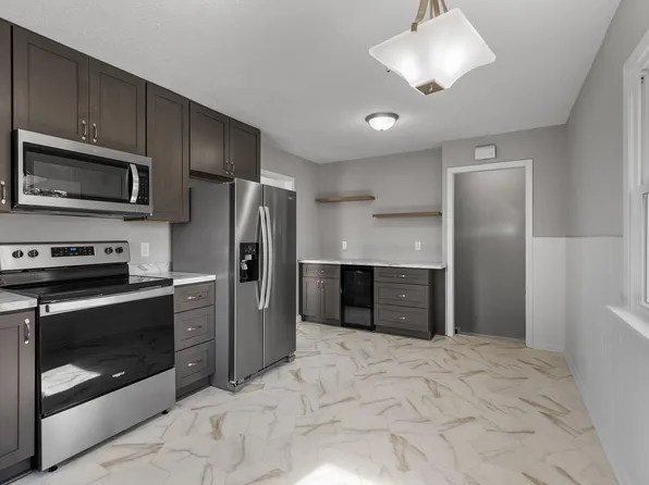 9011 Portland Ave S, Bloomington, MN 55420