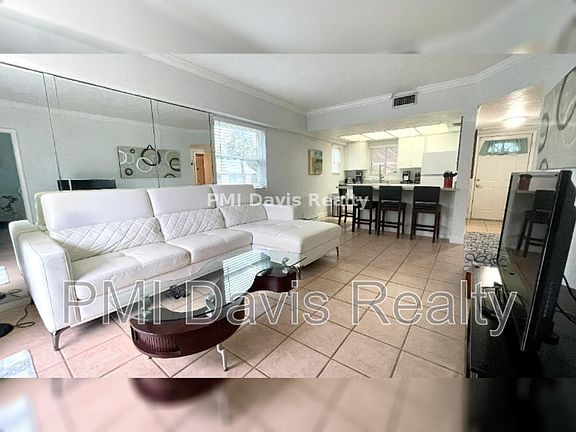 5th image of 731 1st St S #206-2F