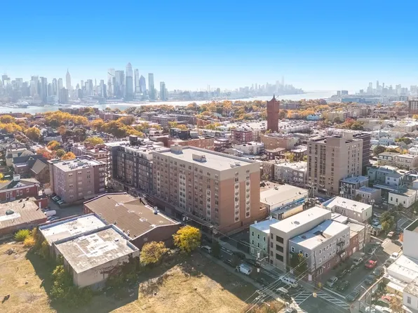 135 44th Street image 30 of 39