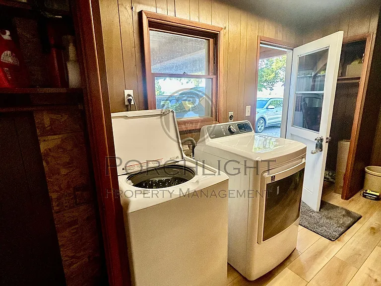 7561 Hannegan Rd — Photo 15