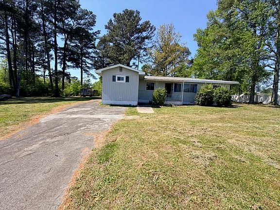 2nd image of 313 Walker Rd