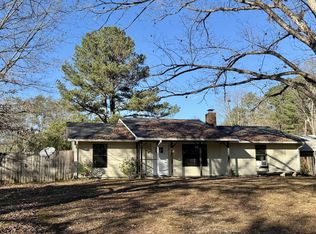 164 Deerrun Rd, West Point, MS 39773