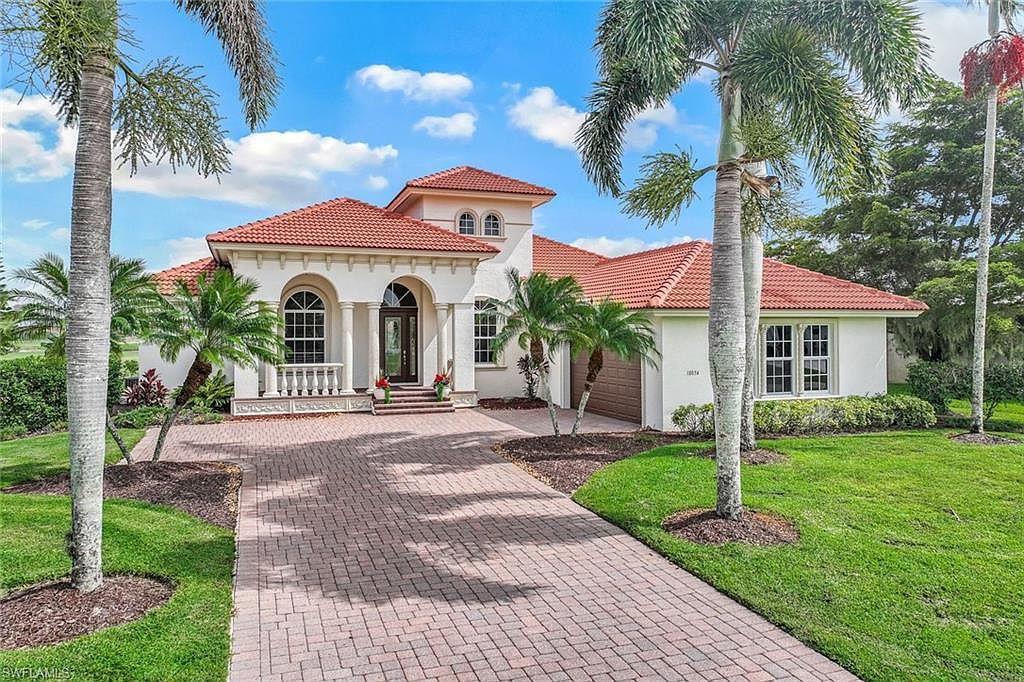 18054 Royal Tree Pkwy