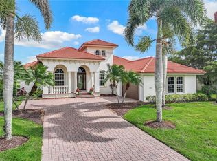 18054 Royal Tree Pkwy, Naples, FL 34114