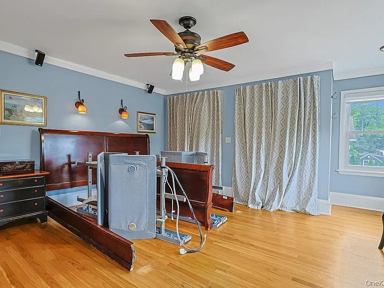 21 Anderson Ave — Photo 25