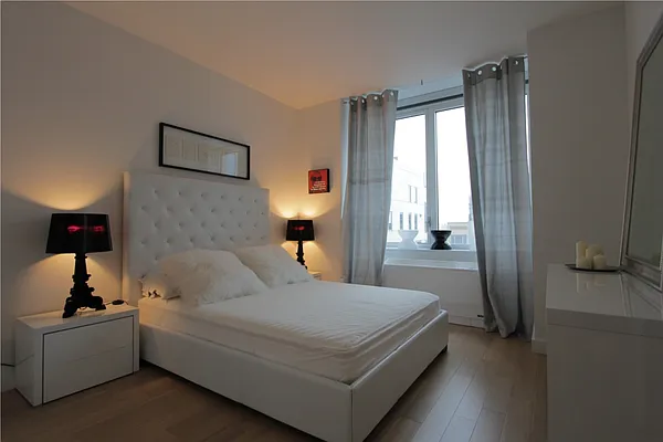Rented by Platinvm Property Group New York | media 19