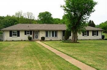2nd image of 1346 Cheshire Dr
