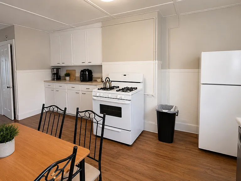 4 Sherman St #2 — Photo 8