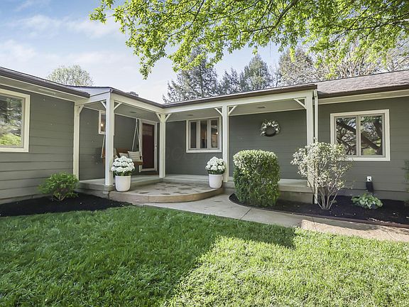 4th image of 49 Alberry Dr