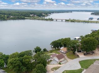 2810 Harber Loop Dr, Grove, OK 74344