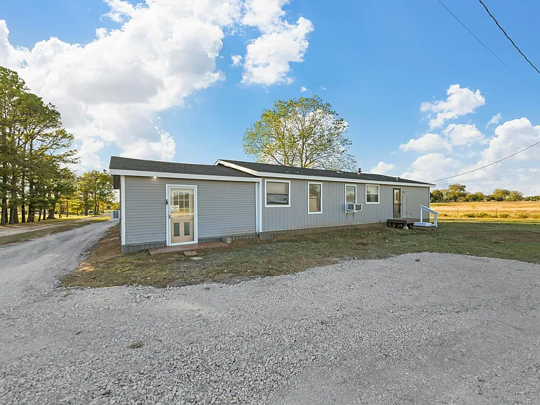 4922 County Road 803 — Photo 13