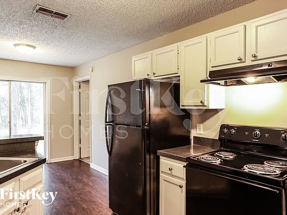 5th image of 15228 SE 25th Ave