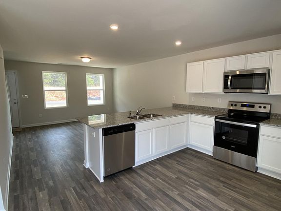 5th image of 1561 Cannan Mountain Dr