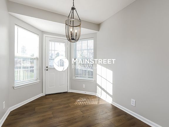 5th image of 3328 Valley Creek Ln