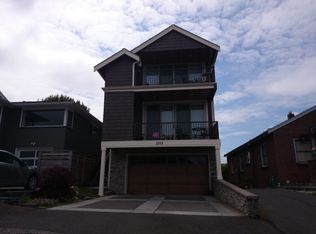 2115 NW 95th St, Seattle, WA 98117