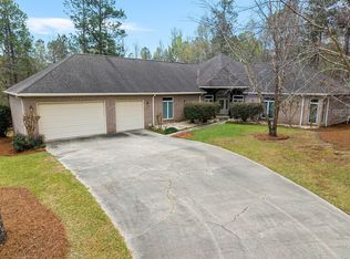 104 Edgewood Cv, Hattiesburg, MS 39402