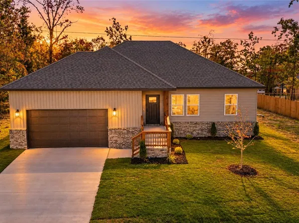 9 Cromarty Dr, Bella Vista, AR 72715