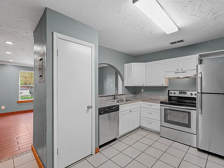 2200 Trinity Mills Rd #401 — Photo 6