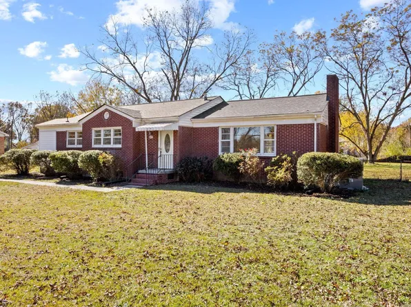 417 Blalock Dr, Joanna, SC 29351