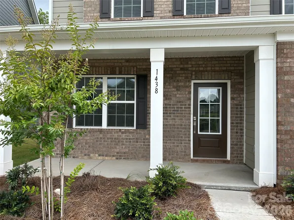 1438 Caracara Ct #82, Belmont, NC 28012