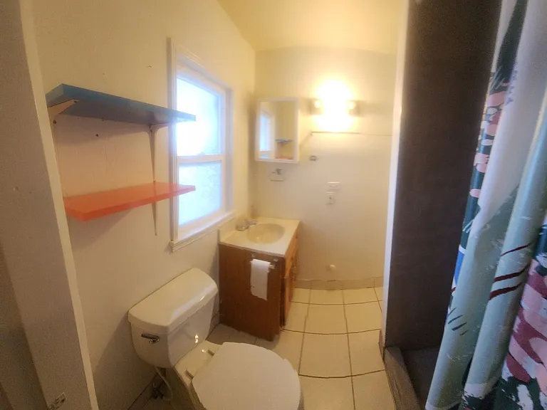 1690 Phillips Ln — Photo 16
