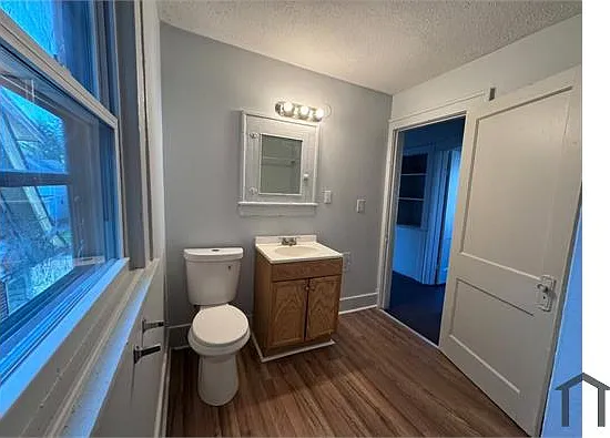 2474 Fullerton St — Photo 9