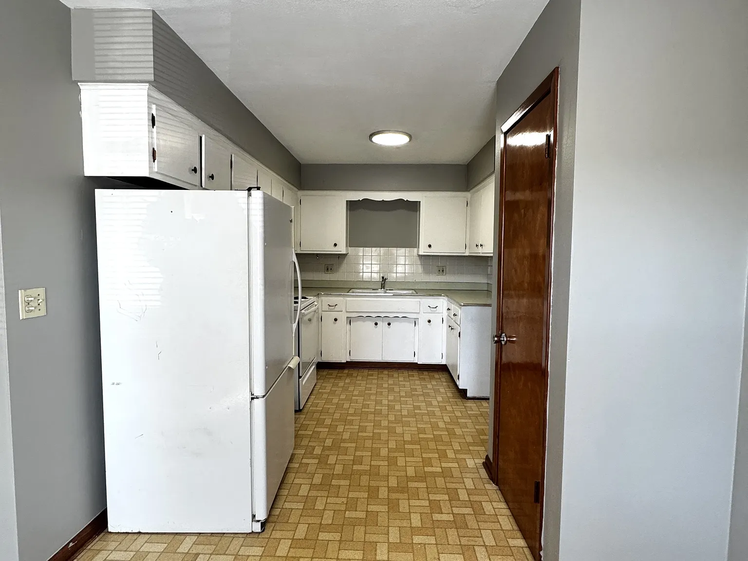 2424 Holmes Street-F - 2 — Photo 3