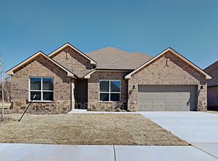 10917 SW 19th St, Yukon, OK 73099